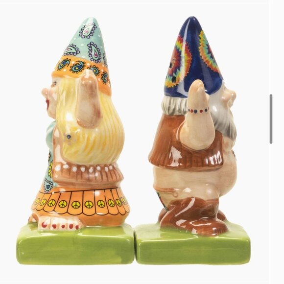 Hippie Gnomes Salt and Pepper Shaker new in box - Picture 3 of 4